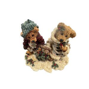 Vintage Christmas Boyds Bears Figurine 1994 “friendship is the cement “ see pics